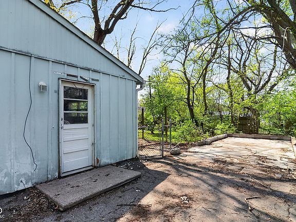 4th image of 4002 N Mitthoefer Rd