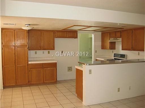 4th image of 1539 Champagne Cir