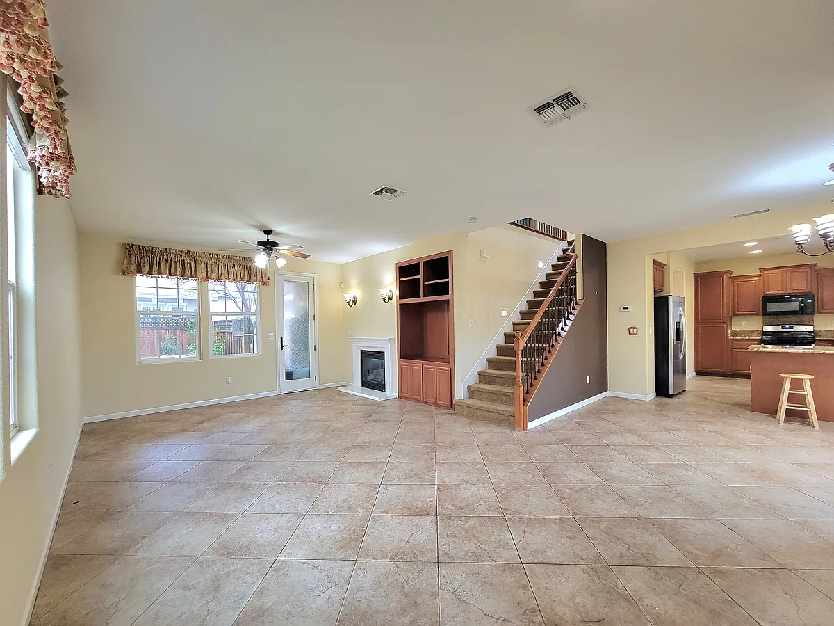 Building Photo - 205 Barnhill Dr