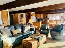 976 Medicine Bow Rd, Aspen, CO