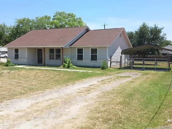 8610 James, Somerset, TX 78069