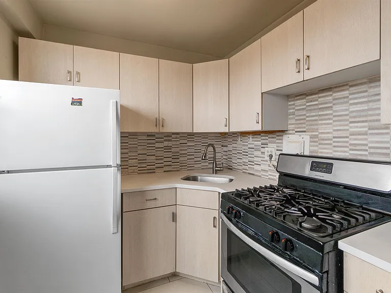 6515 Boulevard East #7D — Photo 10