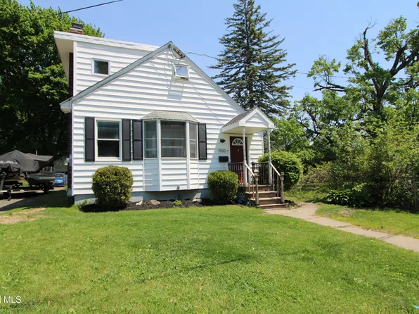 1900 7th Street, Rensselaer, NY 12144