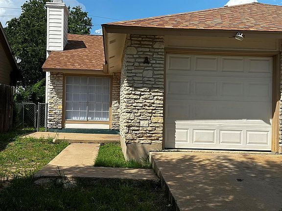 2nd image of 2202 Donahue Ln #A