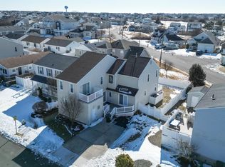 1330 Quimet Rd, Brigantine, NJ 08203
