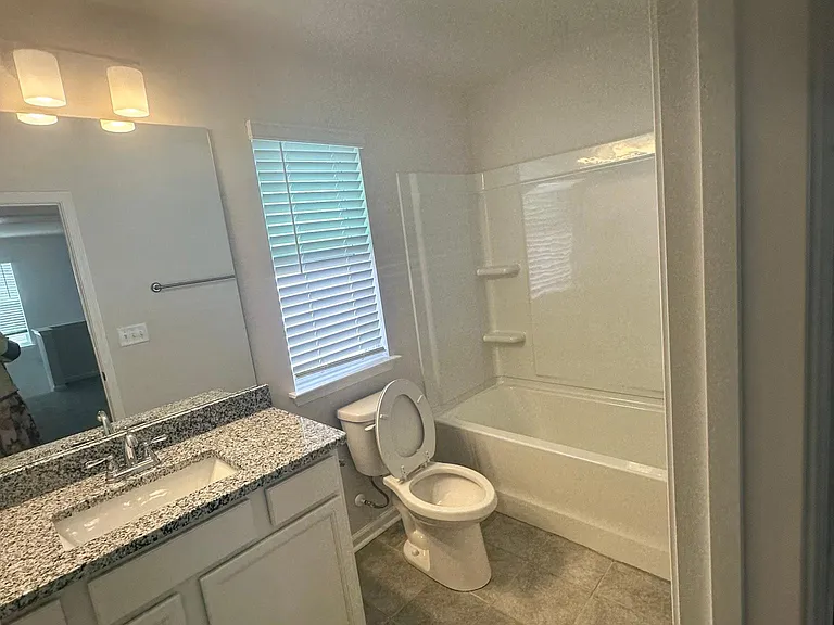 808 Spring Orchard Dr — Photo 28