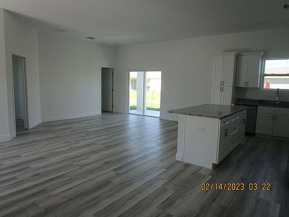 3rd image of 2747 NE 6th Pl