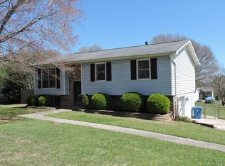 712 Cherokee Trl, Warrior, AL 35180