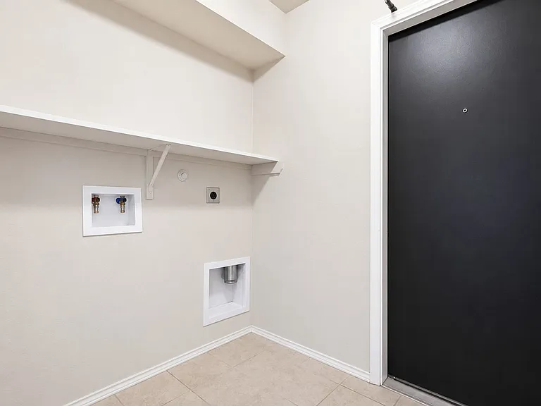 1533 Redbridge Dr — Photo 21
