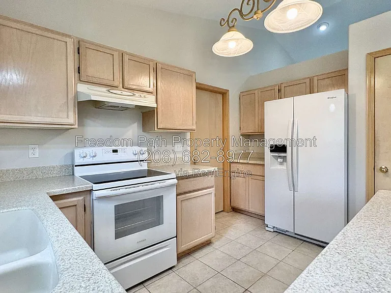 500 E Sand Wedge Dr — Photo 5