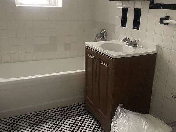 3rd image of 10825 72nd Ave APT 4G