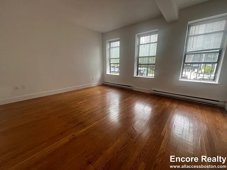 772 Columbus Ave #2 — Photo 12