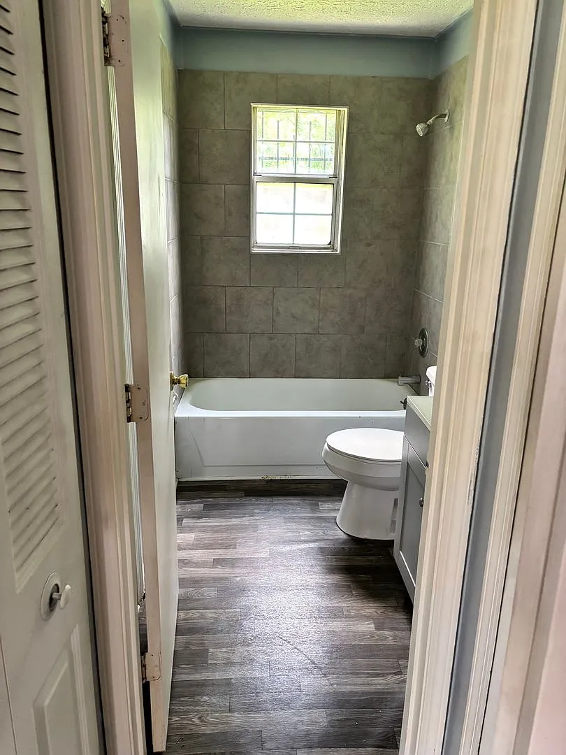 354 Shelby Ave — Photo 4