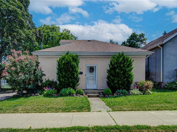 41 Dumfries St, Cambridge, ON N1S 1Y6