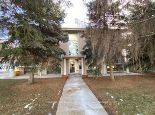 1 Ranstone Gdns #2, Toronto, ON M1K 2T3