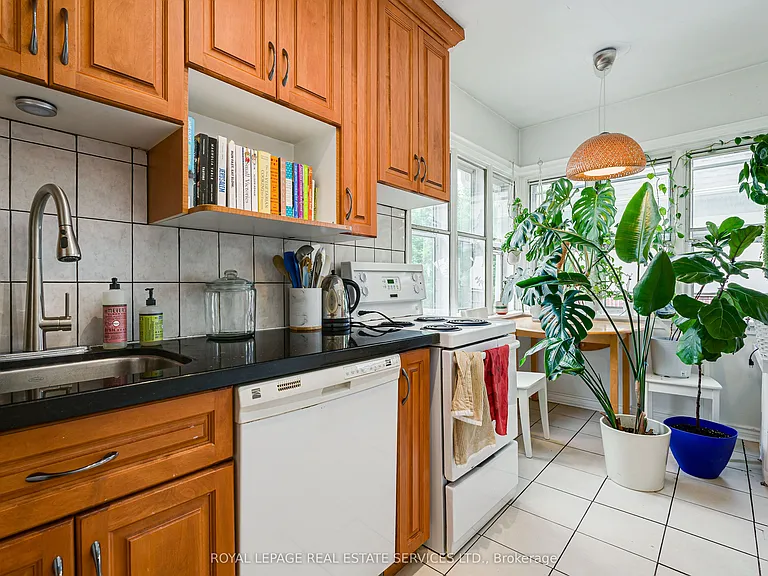 50 Glenrose Ave #4 — Photo 5