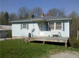 7586 Center Lake Rd, Nineveh, IN 46164