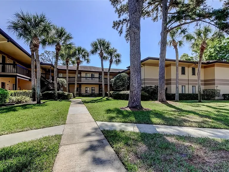 2673 Sabal Springs Cir #201 — Photo 31