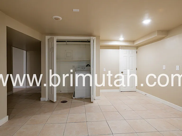 2391/2393/2395/2397 E. 3000 S. - 2393 — Photo 18