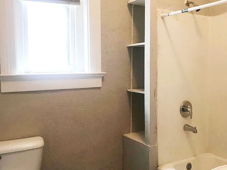 3255 Bishop St — Photo 15