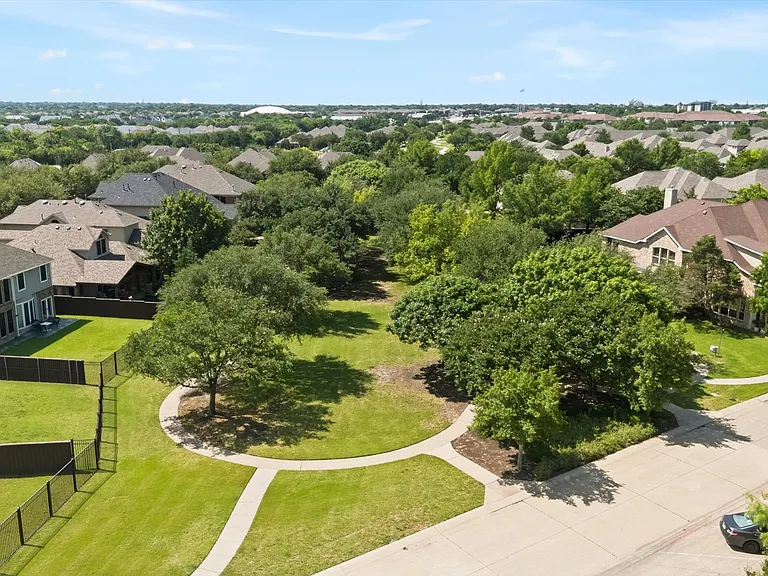 357 Spring Meadow Dr — Photo 37