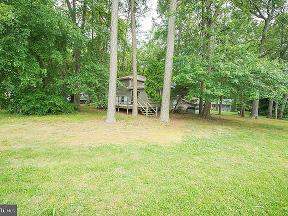 2nd image of 407 Forest Dr