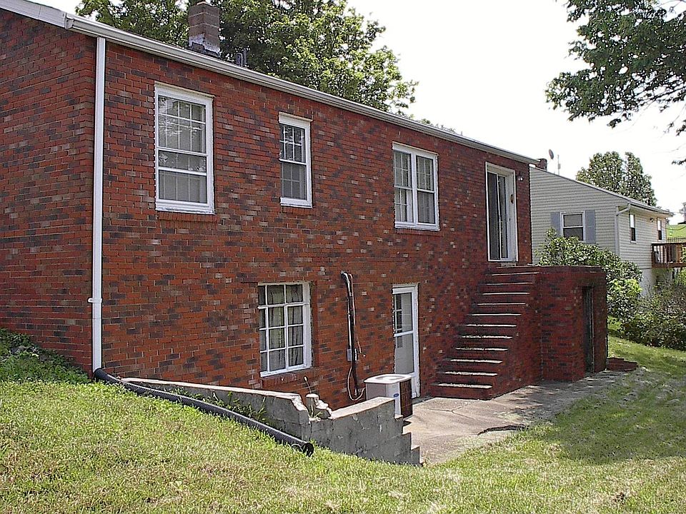 2nd image of 317 Cynthiana Rd
