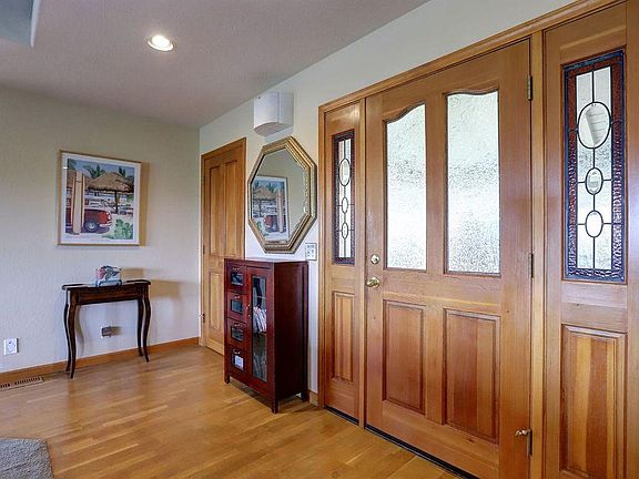 5th image of 18243 Wallis Dr