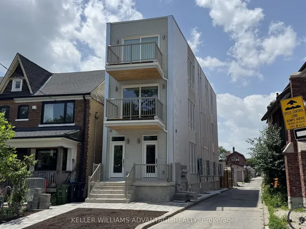616 Delaware Ave N Unit D, Toronto, ON M6H 2V2