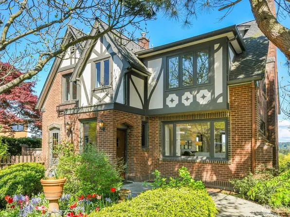 5952 Wilson Avenue S, Seattle, WA 98118