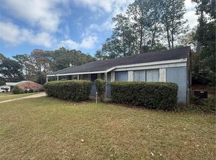 4001 Sunnyvale Ln S, Mobile, AL 36609