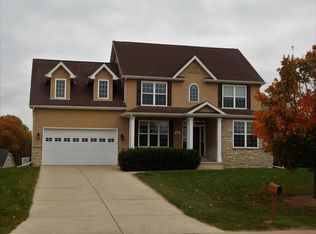 431 Buckland Ln, Valparaiso, IN 46383