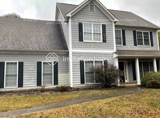 1521 Jade Cove Dr, Powder Springs, GA 30127