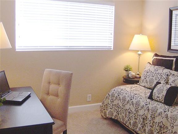 5th image of 1589 Grovetree Ct