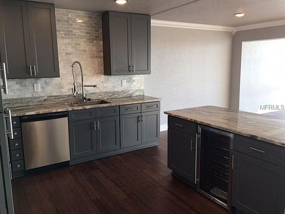 5th image of 7200 Sunshine Skyway Ln S APT 9A