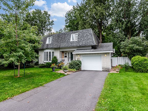 4th image of 645 Dundas Cres