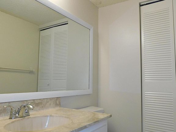 5th image of 8712 Banyan Way #4