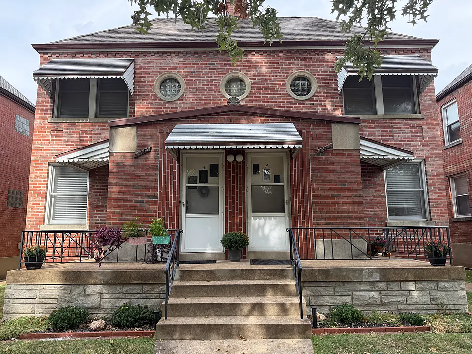 6355 Sutherland Ave #1F