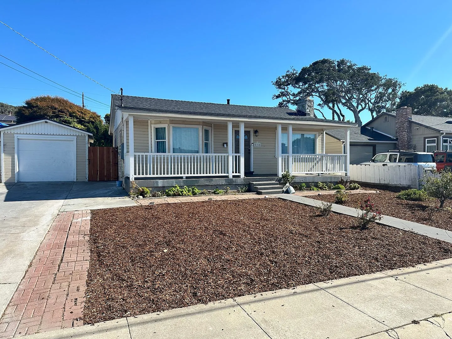 Monterey Home — Photo 1