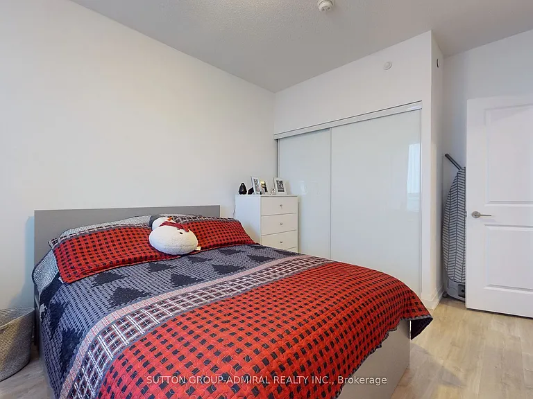 7890 Bathurst St #1703 — Photo 16