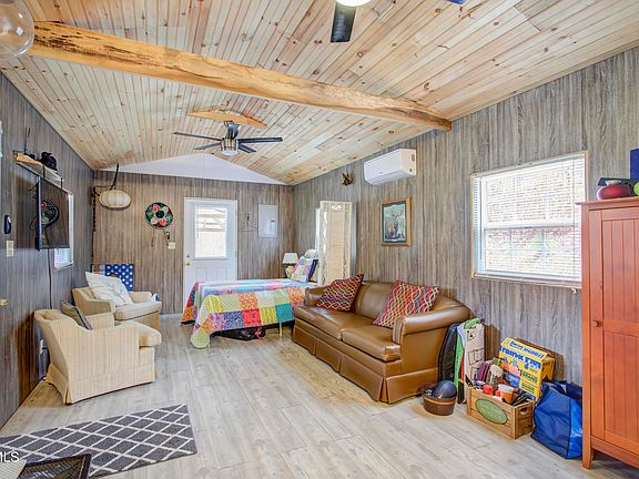 17th image of this home