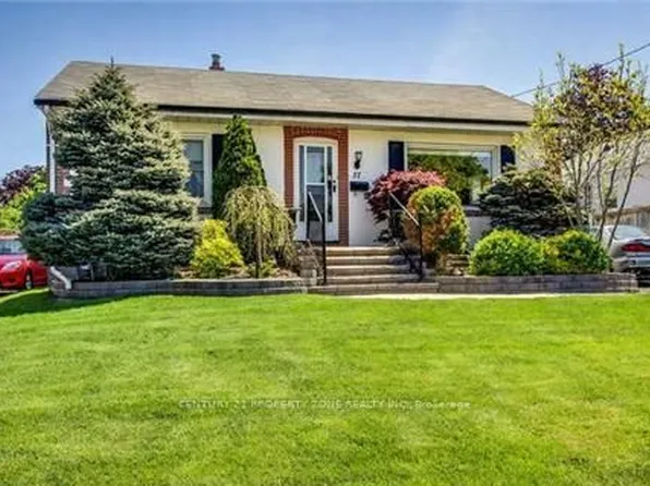 37 Adanac Dr, Toronto, ON M1M 2E5