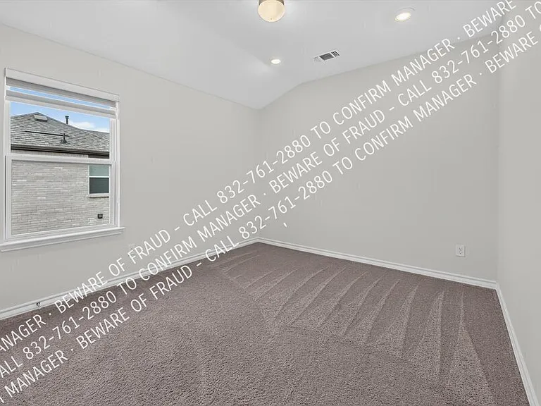 395 Boroughbridge Dr — Photo 21