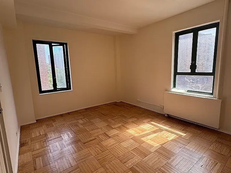 1507 Metropolitan Ave #6A — Photo 2