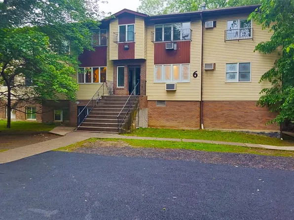 6 Stropkov Court #304, Monroe, NY 10950