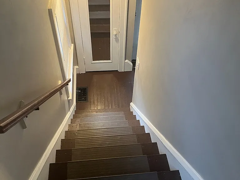 825 Smith Ave NW — Photo 28