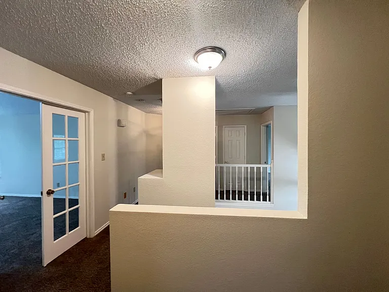 723 Sumner Dr — Photo 9