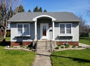 1825 Shooting Park Rd, Peru, IL 61354