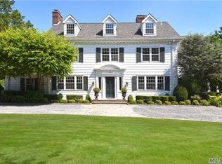 160 Meadowview Ave, Hewlett, NY 11557