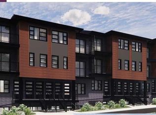 2139 Strasburg Rd #2, Kitchener, ON N2E1T8